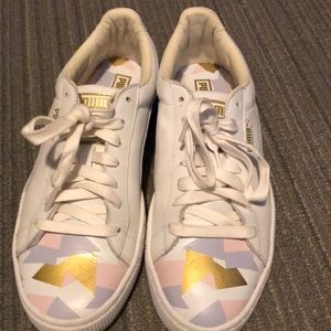 Puma Basket size 9 woman
